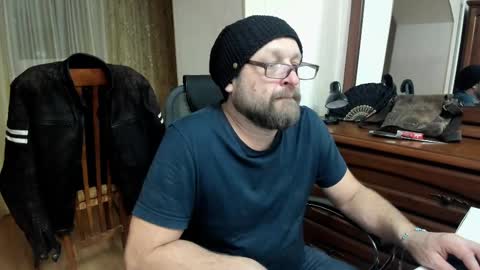 Snapshot of grandor_m chatting on March 9, 4:44 pm Anthony online show from March 9, 4:44 pm