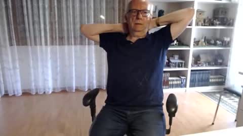 Snapshot of grandpach chatting on April 25, 2:03 pm grandpach online show from April 25, 2:03 pm