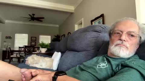 Snapshot of grandpawoody_69 chatting on June 10, 3:33 pm grandpawoody_69 online show from June 10, 3:33 pm