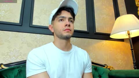 Snapshot of grantblake chatting on March 28, 5:07 am Grant online show from March 28, 5:07 am