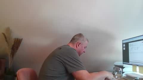 grau197077 online show from March 9, 10:52 am