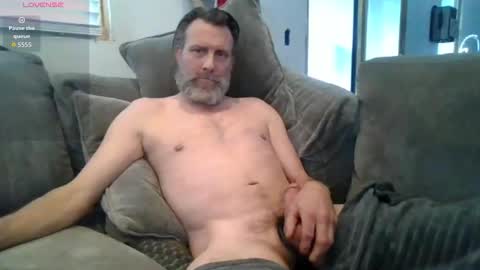 Snapshot of graylonewolf chatting on February 21, 7:26 pm Gray lone wolf online show from February 21, 7:26 pm