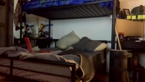 Snapshot of grd137 chatting on January 9, 8:39 am grd137 online show from January 9, 8:39 am