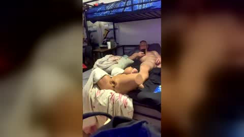 Snapshot of grd137 chatting on January 17, 8:52 am grd137 online show from January 17, 8:52 am