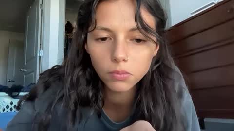 Snapshot of greasybangs chatting on April 14, 9:21 pm greasybangs online show from April 14, 9:21 pm