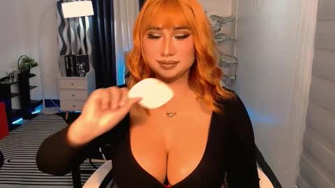 Snapshot of great_selfsuckerts chatting on October 6, 6:00 am PAULATHEONE online show from October 6, 6:00 am