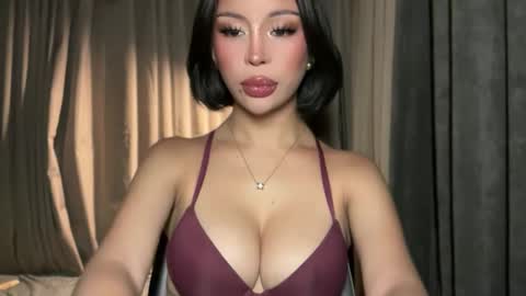 Marie Pelie online show from February 8, 8:51 am