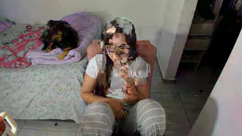 Snapshot of greciaruiz chatting on April 7, 12:00 am GreciaRuiz online show from April 7, 12:00 am