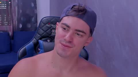 greekgod199 online show from July 1, 1:13 pm