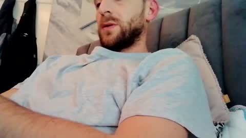 Snapshot of greendiamon chatting on November 24, 10:04 am greendiamon online show from November 24, 10:04 am