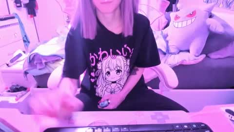 Snapshot of greeneyedlovexo chatting on January 3, 3:55 pm GreenEyedLovexo online show from January 3, 3:55 pm