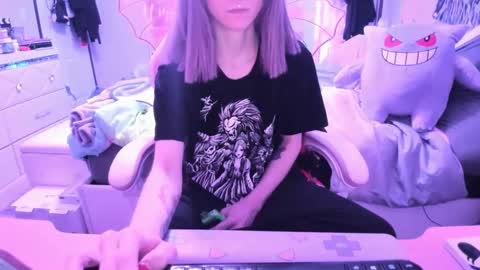 Snapshot of greeneyedlovexo chatting on January 8, 3:39 pm GreenEyedLovexo online show from January 8, 3:39 pm