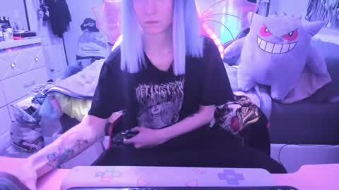 Snapshot of greeneyedlovexo chatting on February 7, 3:08 pm GreenEyedLovexo online show from February 7, 3:08 pm