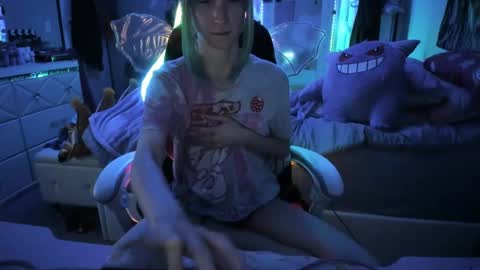 GreenEyedLovexo online show from September 21, 5:20 am