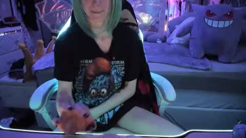 GreenEyedLovexo online show from November 8, 6:13 am