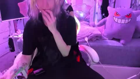 GreenEyedLovexo online show from January 12, 3:50 pm