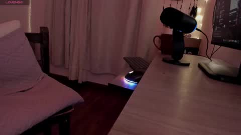 Medussa online show from December 5, 4:10 am