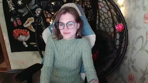 Snapshot of greenwitch9 chatting on May 29, 9:18 am Lina online show from May 29, 9:18 am