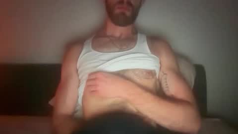 Snapshot of gregeats878 chatting on April 7, 4:24 am gregeats878 online show from April 7, 4:24 am