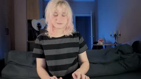 Greg-independent model online show from March 14, 9:09 pm