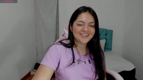 Snapshot of greicy_rouse chatting on February 9, 2:07 pm greicy_rouse online show from February 9, 2:07 pm