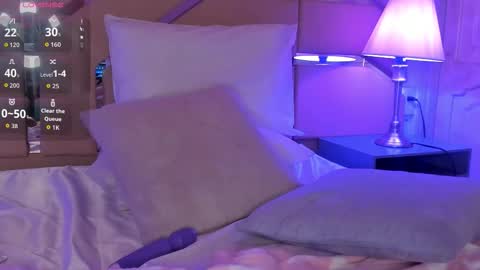 greidy_baker online show from November 22, 3:55 pm