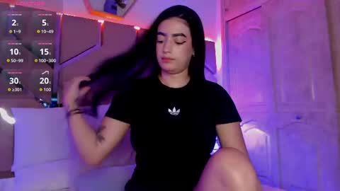 greidy_baker online show from June 24, 2:32 am