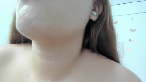 Snapshot of greta_smith2 chatting on April 24, 10:12 pm Greta online show from April 24, 10:12 pm