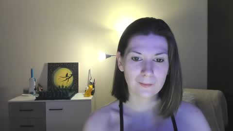 Snapshot of gretamiln chatting on January 12, 12:28 am Greta online show from January 12, 12:28 am