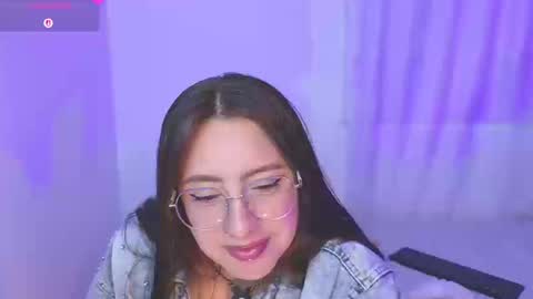 Snapshot of gretta_lane chatting on March 18, 9:29 pm Jenny online show from March 18, 9:29 pm