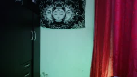 Snapshot of gretta_n_dannie chatting on December 10, 4:56 am Gretta n dannie online show from December 10, 4:56 am