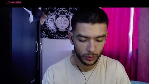 Snapshot of gretta_n_dannie chatting on November 4, 1:10 pm Gretta n dannie online show from November 4, 1:10 pm