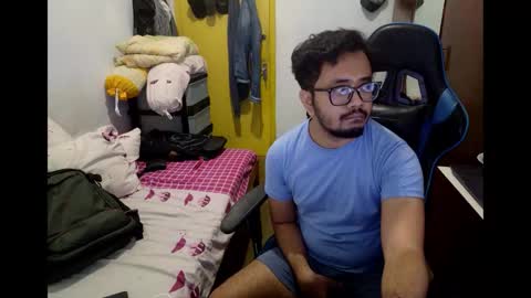 Snapshot of greybondage93 chatting on December 5, 4:47 pm Grey Hardy Slave online show from December 5, 4:47 pm