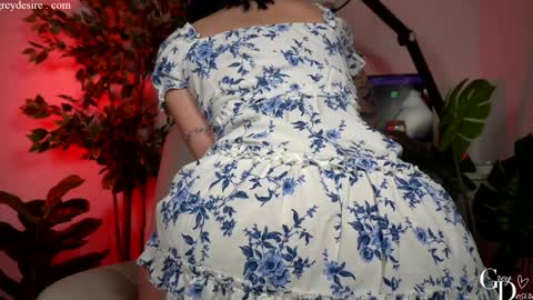       2 online show from November 7, 3:12 pm