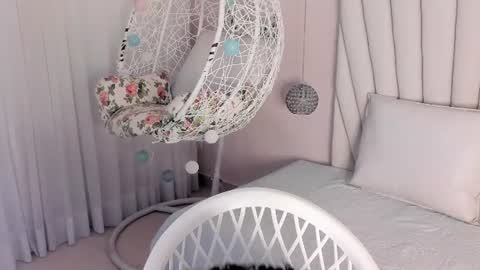 Snapshot of greymarii chatting on July 16, 12:00 pm Marii online show from July 16, 12:00 pm