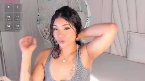 Snapshot of greymarii chatting on July 18, 12:31 pm Marii online show from July 18, 12:31 pm