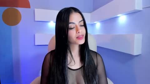 Snapshot of greys_gtan chatting on December 28, 10:25 am Greys Gaitan online show from December 28, 10:25 am