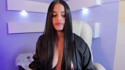 Snapshot of greys_gtan chatting on December 30, 10:43 am Greys Gaitan online show from December 30, 10:43 am