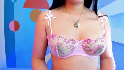 Snapshot of greys_gtan chatting on January 12, 4:00 am Greys Gaitan online show from January 12, 4:00 am
