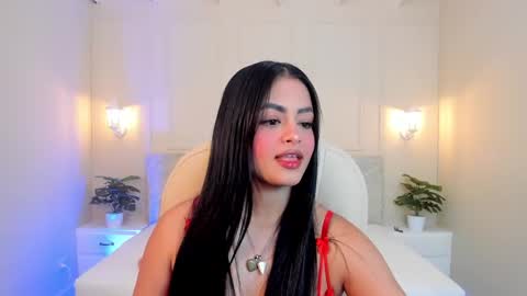 Snapshot of greys_gtan chatting on February 14, 4:15 am Greys Gaitan online show from February 14, 4:15 am