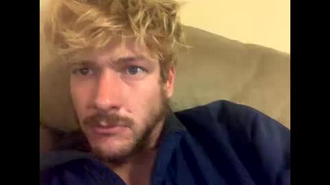 Perfectlyaveragesavage online show from October 12, 8:57 am