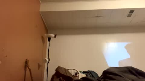 Snapshot of greyvan96 chatting on March 14, 3:34 am Perfectlyaveragesavage online show from March 14, 3:34 am