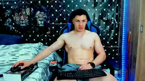 Snapshot of griego01 chatting on July 15, 1:00 am griego01 online show from July 15, 1:00 am