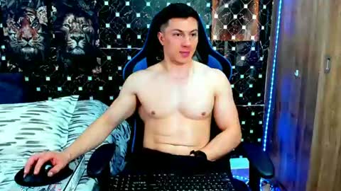Snapshot of griego01 chatting on July 18, 6:01 pm griego01 online show from July 18, 6:01 pm