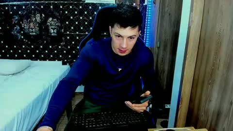 Snapshot of griego01 chatting on July 27, 6:04 pm griego01 online show from July 27, 6:04 pm