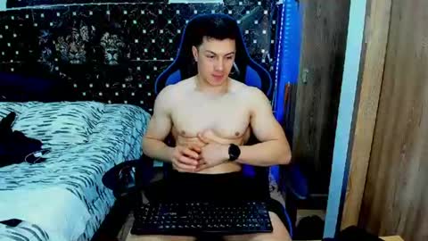 Snapshot of griego01 chatting on July 28, 10:42 pm griego01 online show from July 28, 10:42 pm