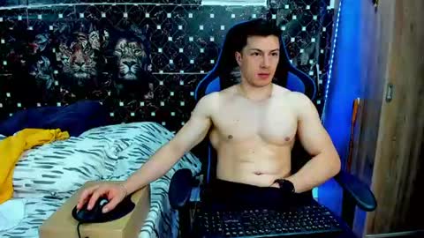 Snapshot of griego01 chatting on July 30, 6:01 am griego01 online show from July 30, 6:01 am