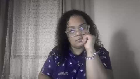 Snapshot of griseldablanco39 chatting on November 4, 4:00 am griseldablanco39 online show from November 4, 4:00 am