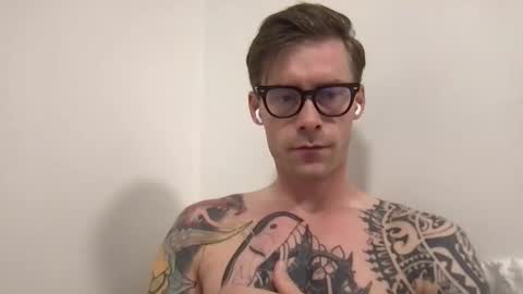 Snapshot of groggy558328 chatting on September 15, 11:10 am groggy558328 online show from September 15, 11:10 am