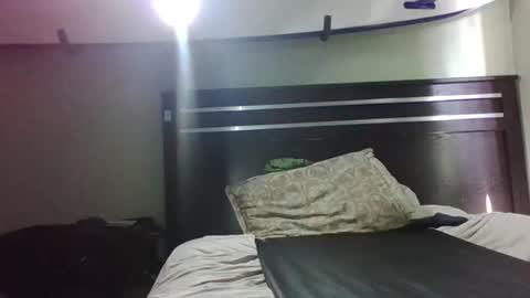 Snapshot of growinggirl chatting on April 12, 11:32 pm growinggirl online show from April 12, 11:32 pm